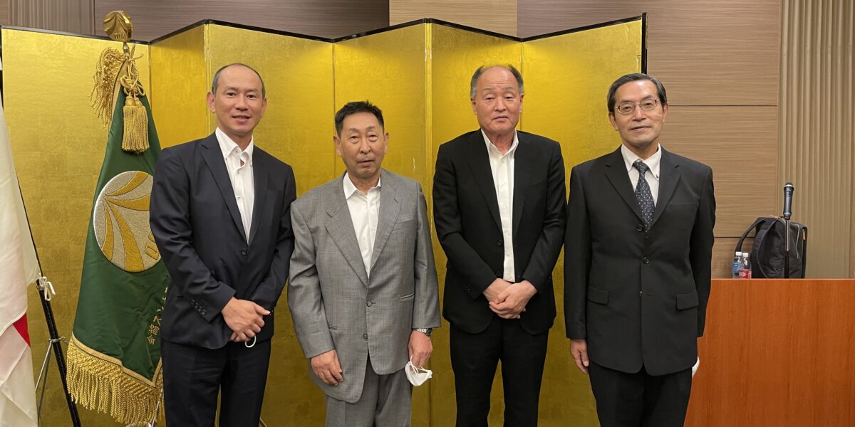 （一社）大阪ビルメンテナンス協会　2022年度優良社員表彰で弊社従業員6名が受賞しました！